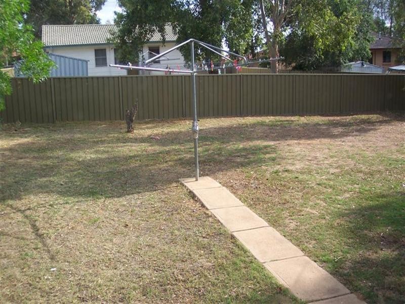 22 Jindalee Circuit, Cowra NSW 2794