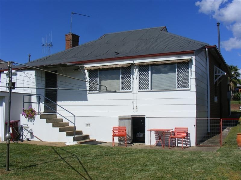 70 Lachlan Street, Cowra NSW 2794