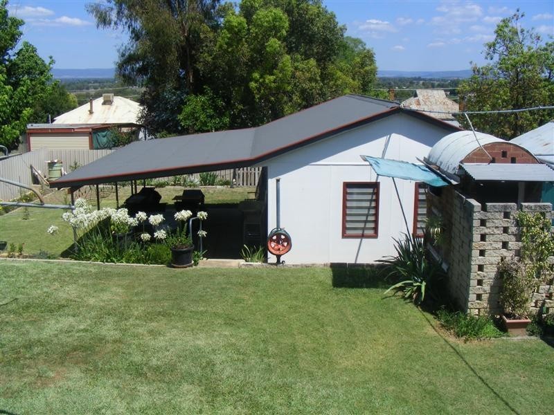 70 Lachlan Street, Cowra NSW 2794