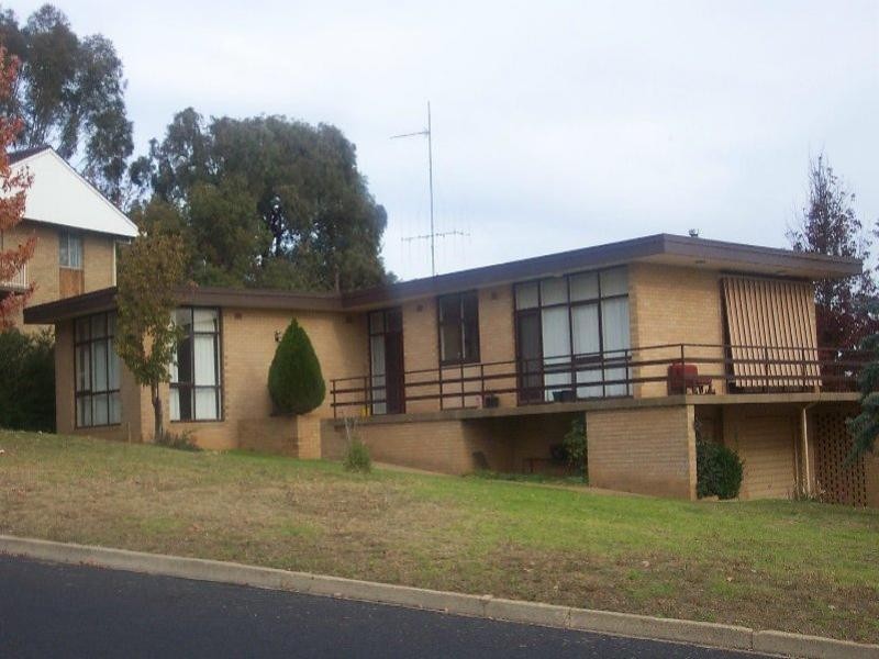 99 Macquarie Street, Cowra NSW 2794