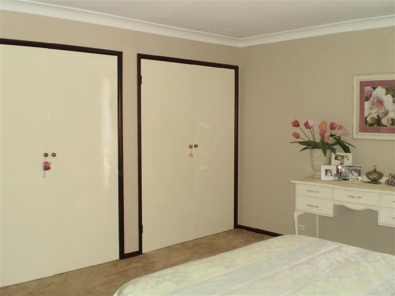 8 Appian Way, Cowra NSW 2794