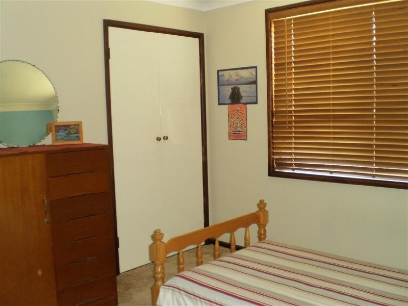 8 Appian Way, Cowra NSW 2794