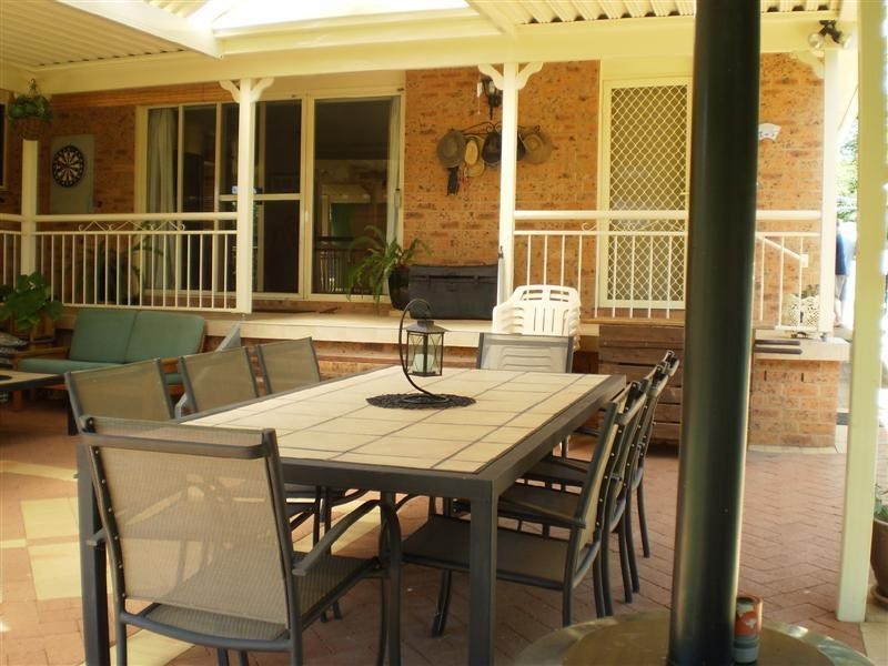 8 Appian Way, Cowra NSW 2794