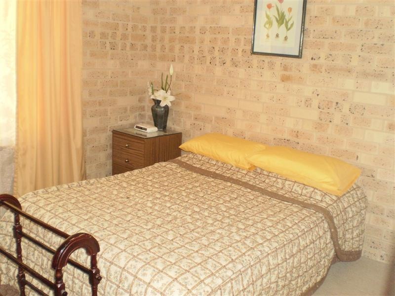 14B Echuca Place, Cowra NSW 2794