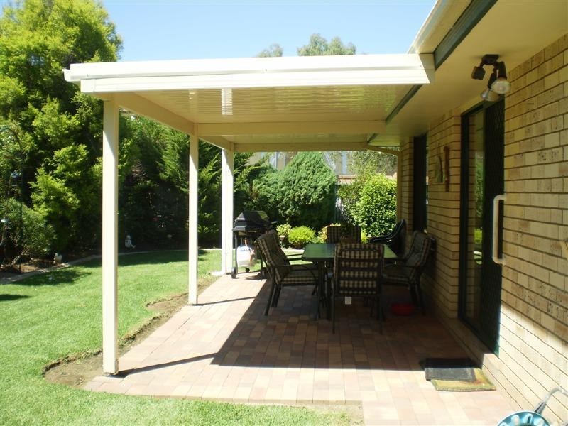 14B Echuca Place, Cowra NSW 2794