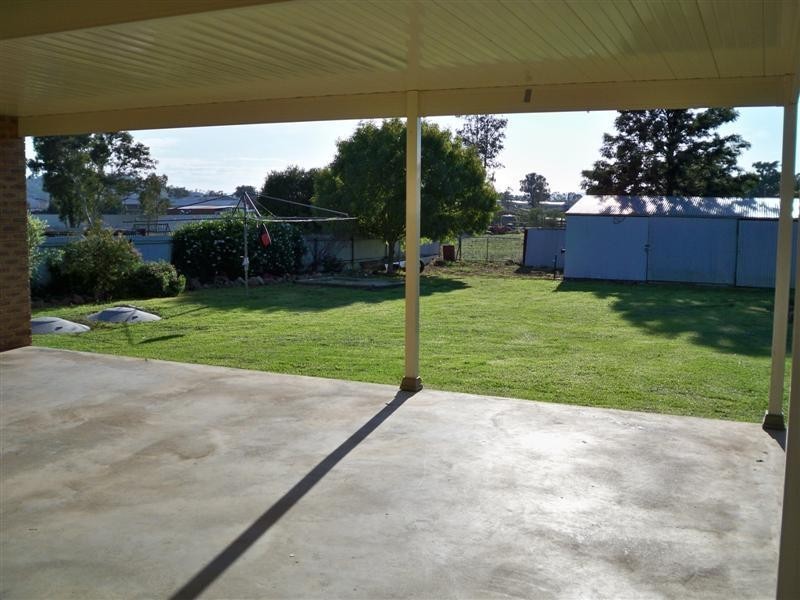 19 Ranken Street, Cowra NSW 2794
