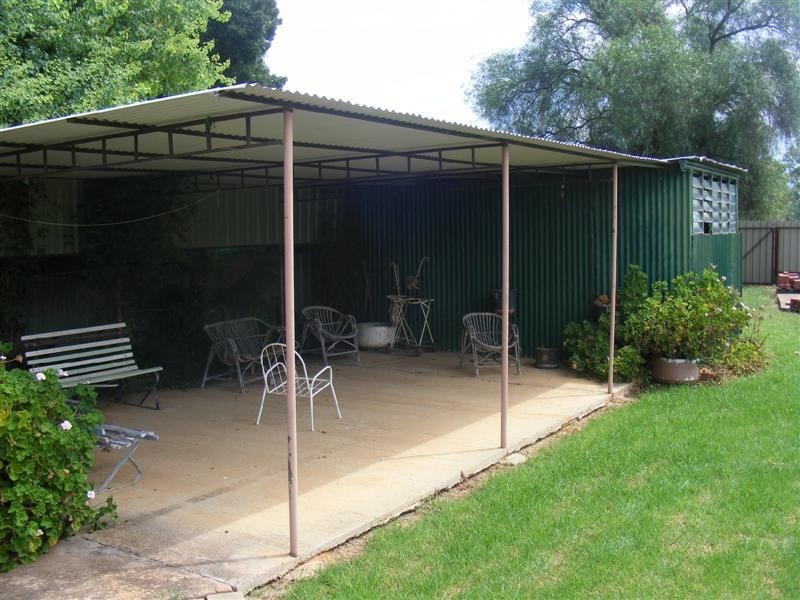 31 Forbes Street, Gooloogong NSW 2805