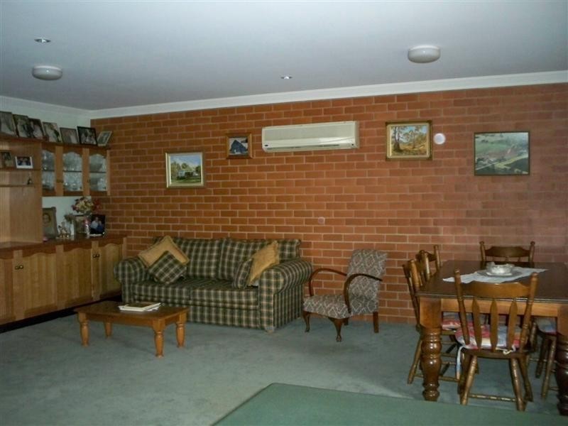 34 Vaux Street, Cowra NSW 2794