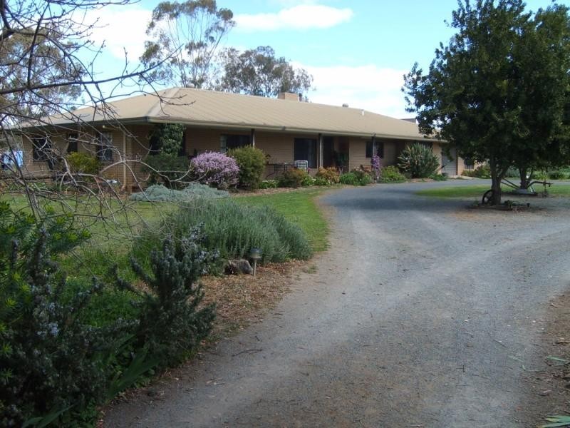 36 Broula Road, Cowra NSW 2794