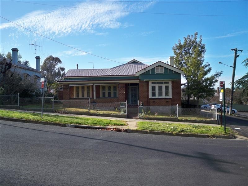 79 Darling Street, Cowra NSW 2794