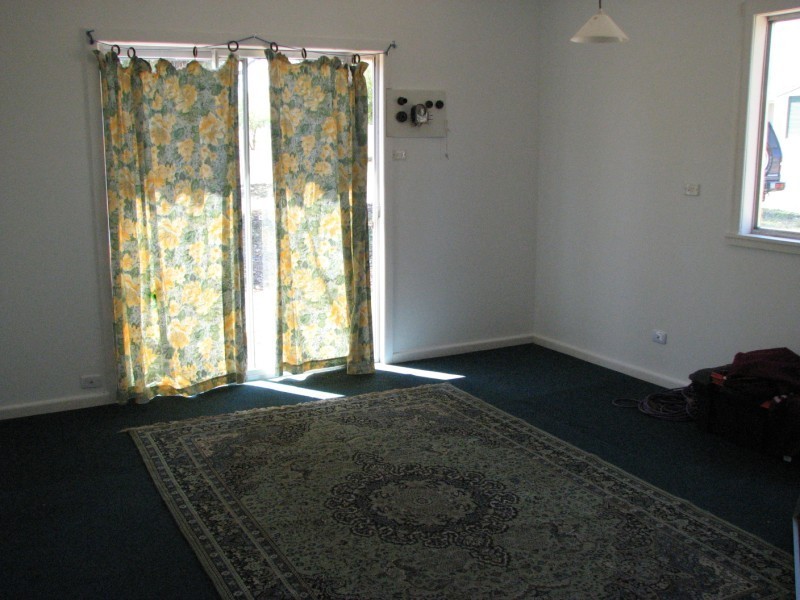 18-20 Belmore Street, Woodstock NSW 2793