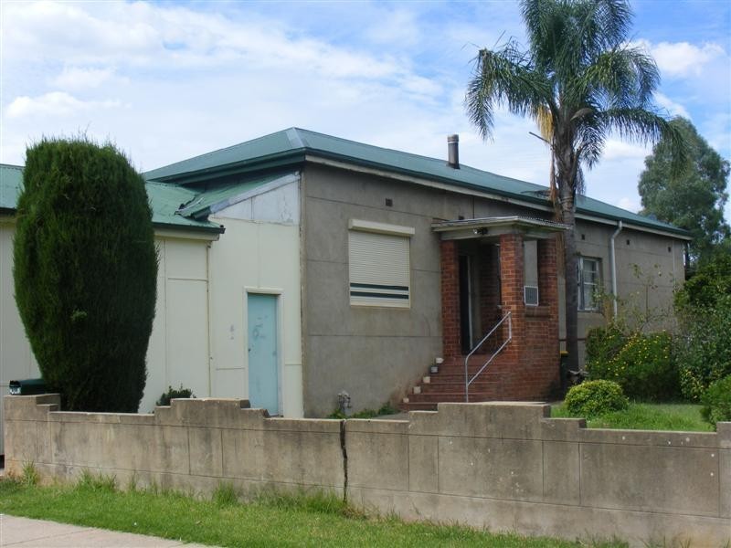 65 Brisbane Street, Cowra NSW 2794