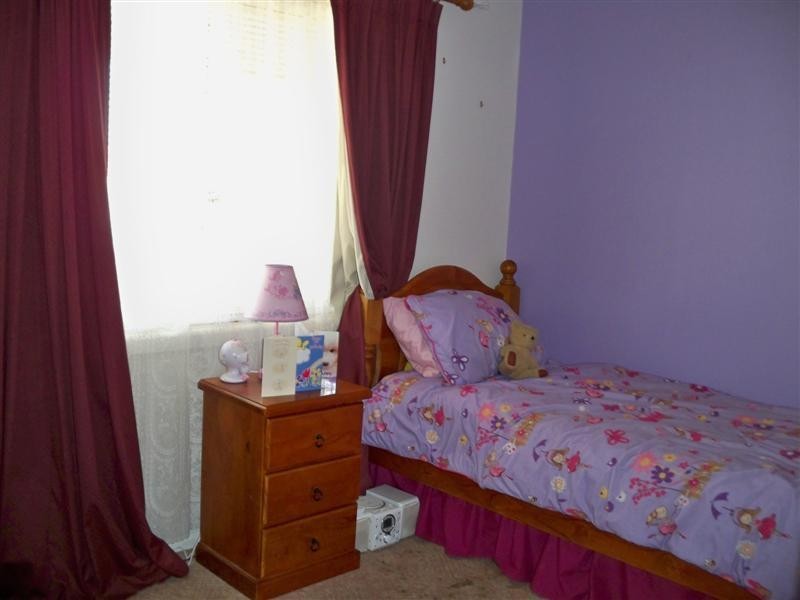 8 Railway Lane, Cowra NSW 2794