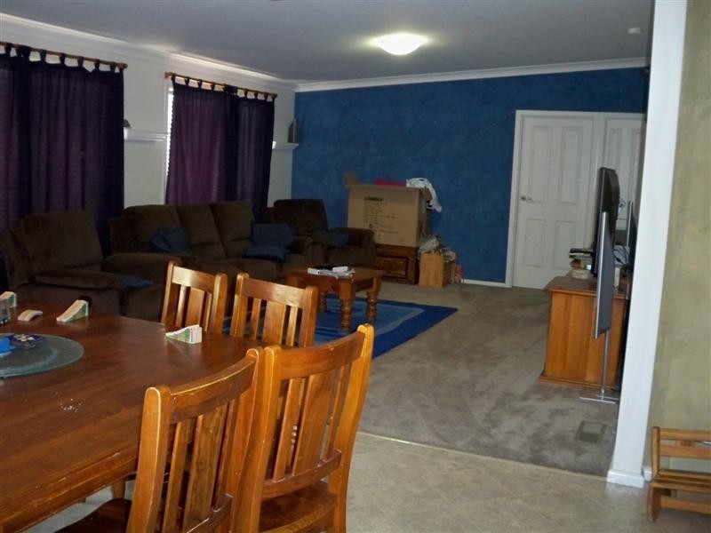 8 Railway Lane, Cowra NSW 2794