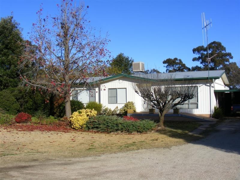 23-25 Bank Street, Gooloogong NSW 2805