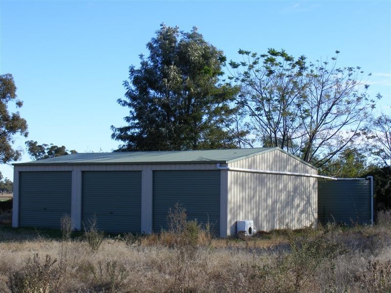 23-25 Bank Street, Gooloogong NSW 2805