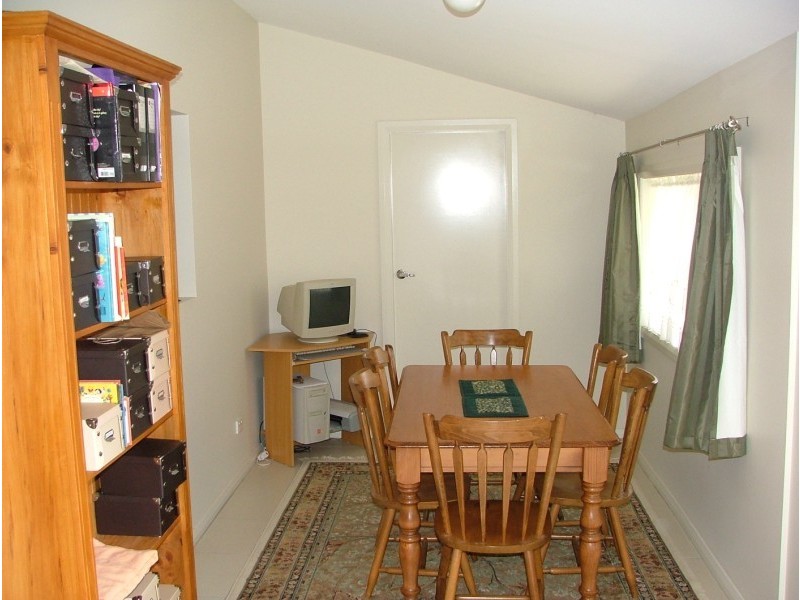 8 Smith Street, Cowra NSW 2794
