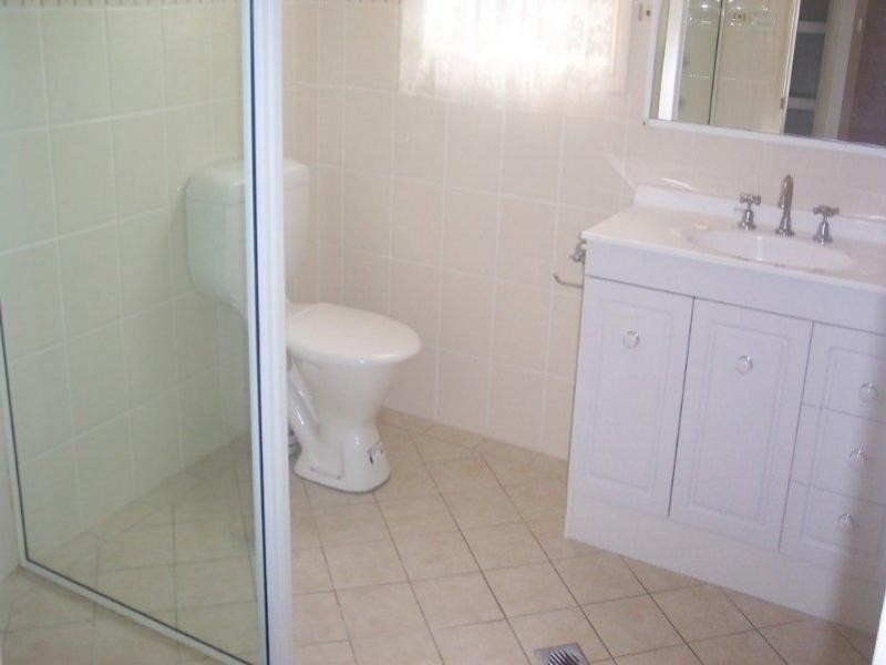 Unit 2/8 Liverpool Street, Cowra NSW 2794