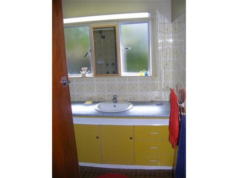 2 Belmore Street, Cowra NSW 2794