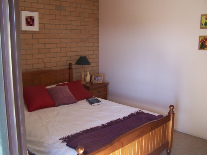 6 Saje Court, Cowra NSW 2794