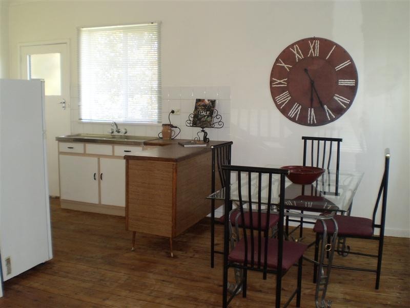 1 Dowell Street, Cowra NSW 2794