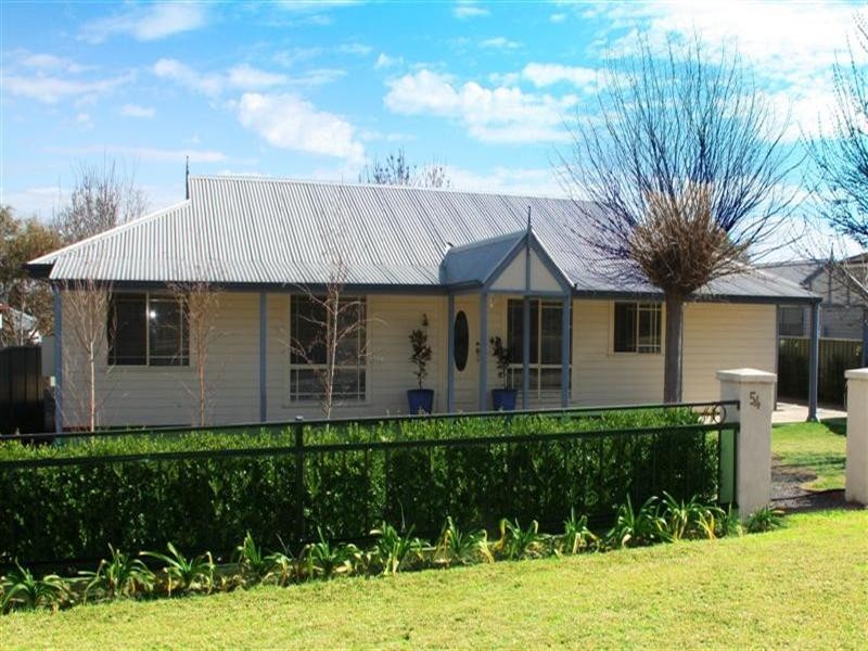 54 Kite Street, Cowra NSW 2794