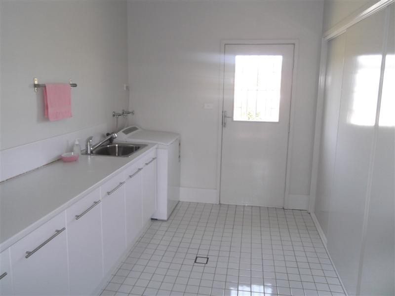 22 Kangaroo Flat Road, Cowra NSW 2794