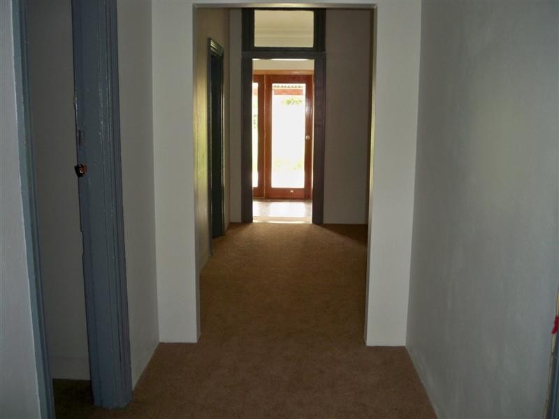 42 Liverpool Street, Cowra NSW 2794