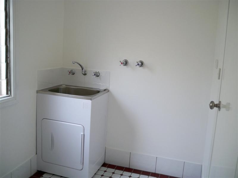 42 Liverpool Street, Cowra NSW 2794