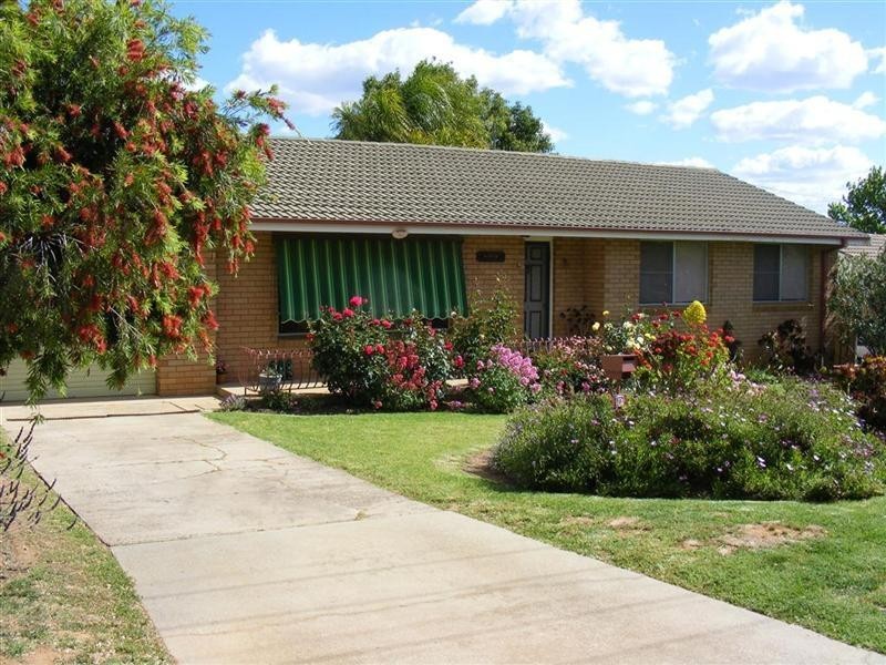 23 Dowell Street, Cowra NSW 2794