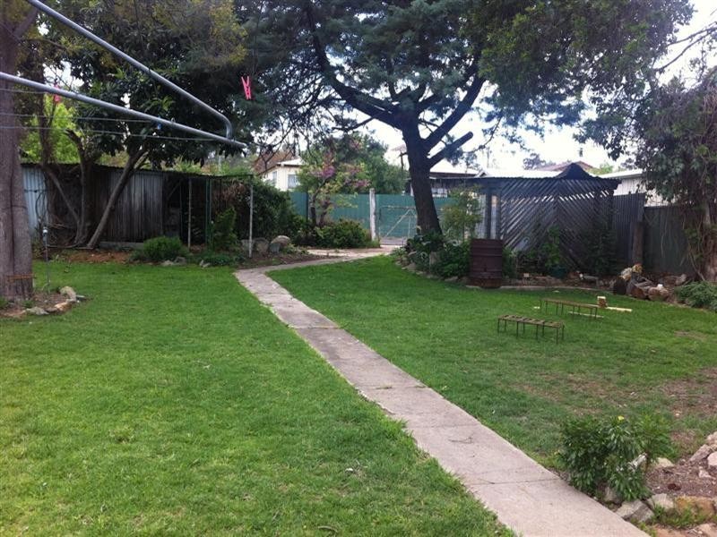 9 Nelson Street, Cowra NSW 2794