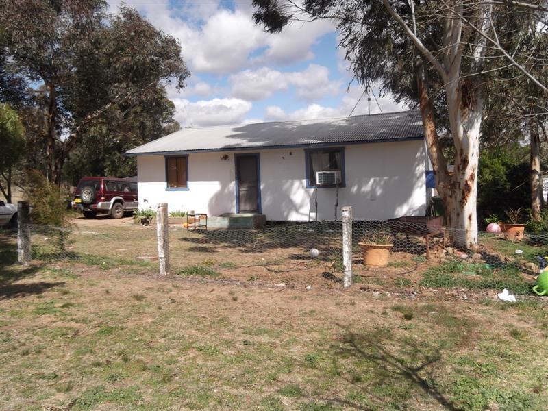 3 Deboyne Street, Koorawatha NSW 2807