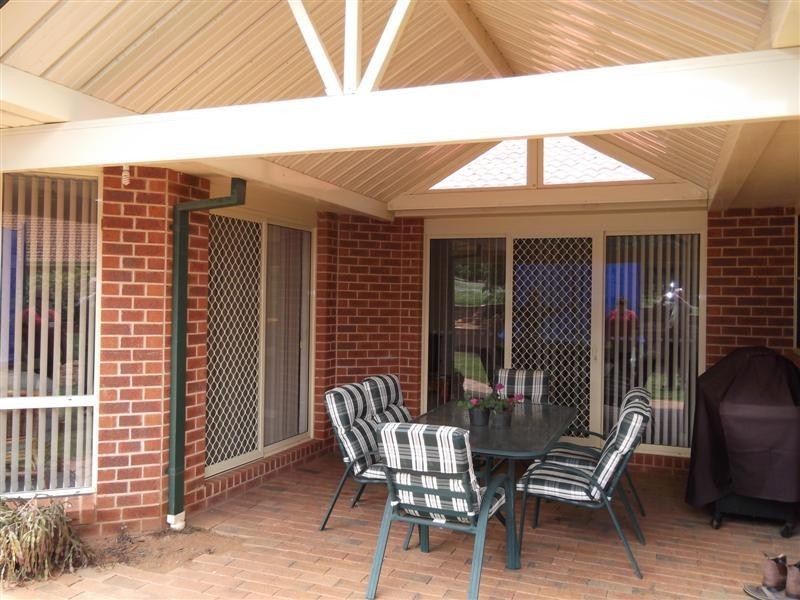 6 Casuarina Close, Cowra NSW 2794