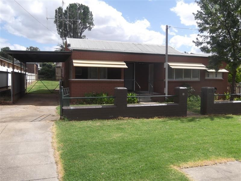 15 Dungaleer Street, Cowra NSW 2794
