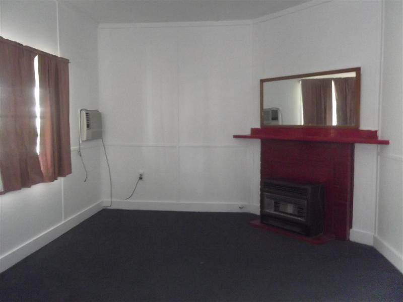 15 Dungaleer Street, Cowra NSW 2794