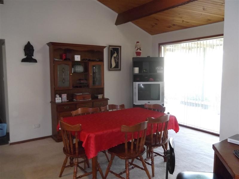 29 Dawson Drive, Cowra NSW 2794