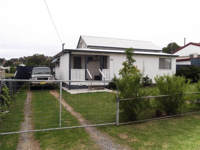 14 Baronga Street, Cowra NSW 2794