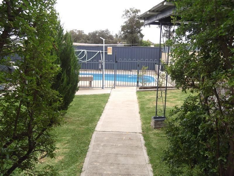 14 Baronga Street, Cowra NSW 2794