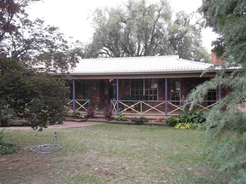 29 Preston Street, Canowindra NSW 2804