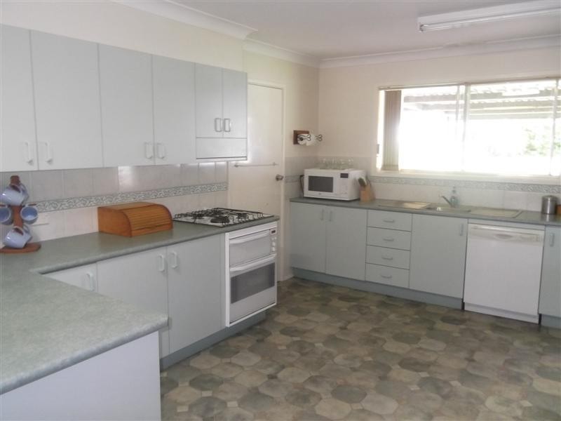 25 Kibbler Street, Cowra NSW 2794