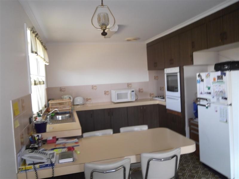 10 Duffey Avenue, Cowra NSW 2794