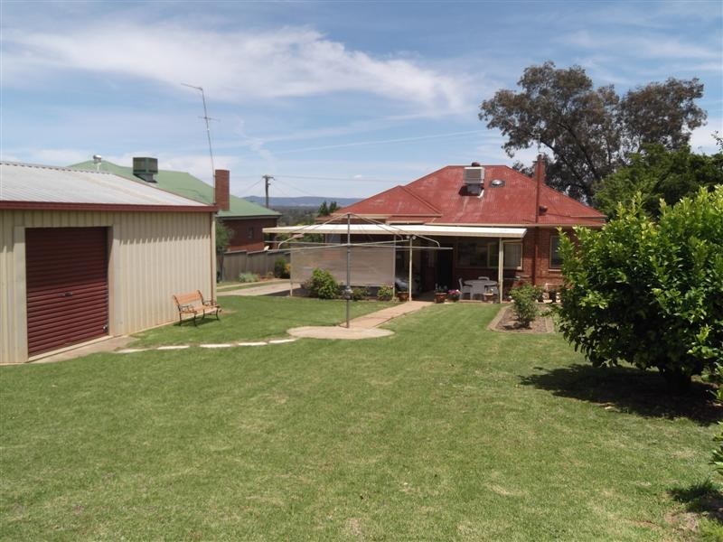 51 Lachlan Street, Cowra NSW 2794