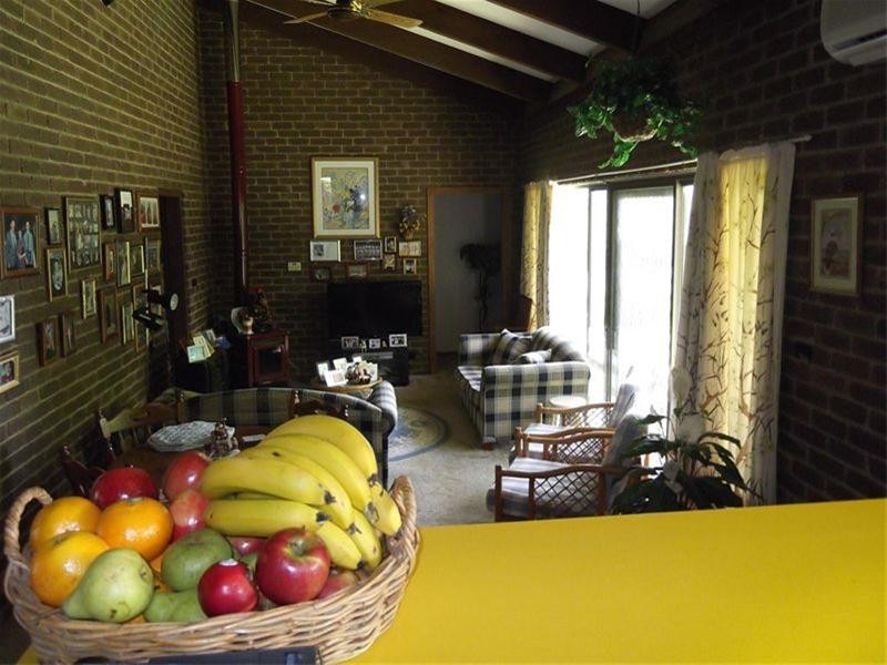 24 Hanna Street, Cowra NSW 2794