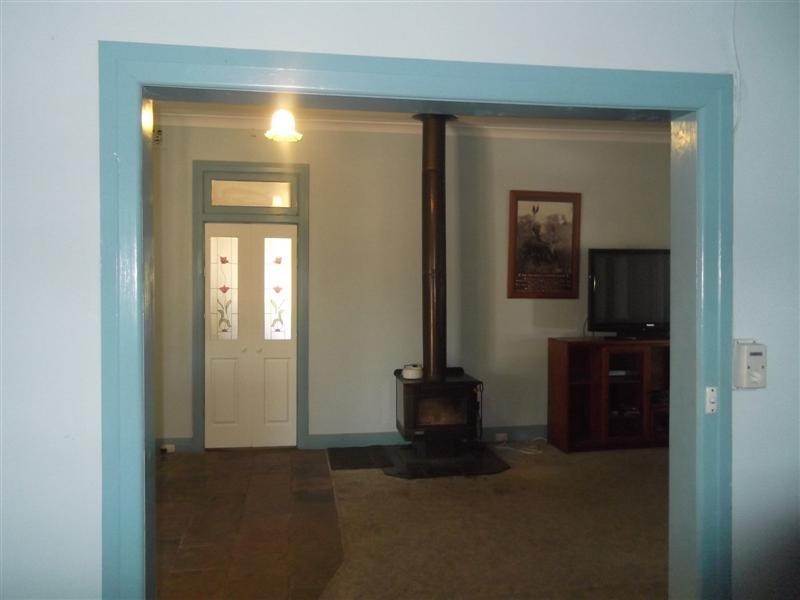 10 Lyall Street, Cowra NSW 2794