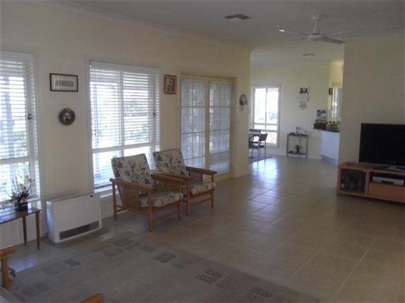 9 Shepherd Avenue, Cowra NSW 2794