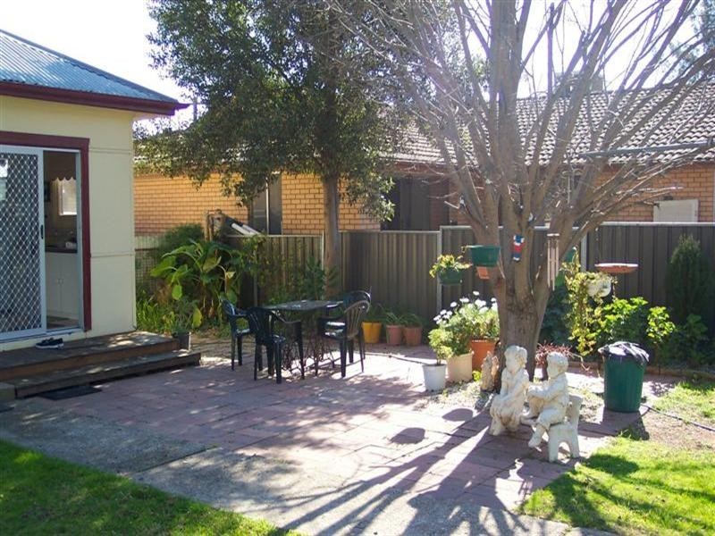 33 Darling Avenue, Cowra NSW 2794