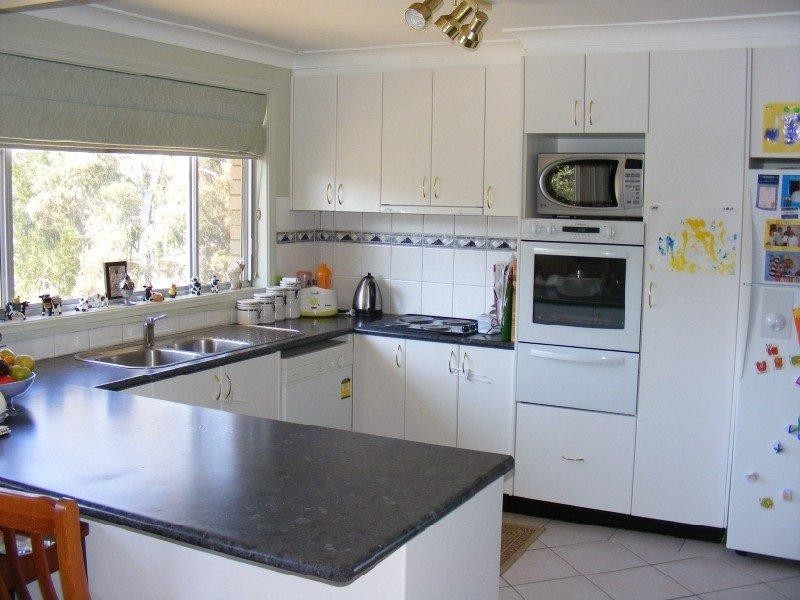 4 Taronga Drive, Cowra NSW 2794