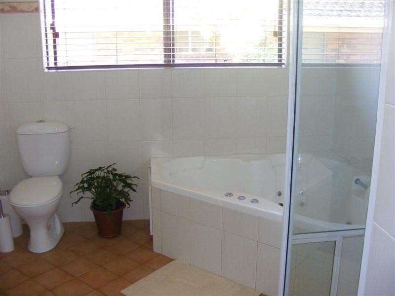 11 Kanangra Street, Cowra NSW 2794