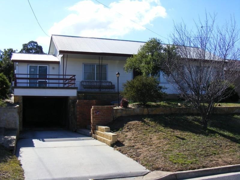 70 Bourke Street, Cowra NSW 2794