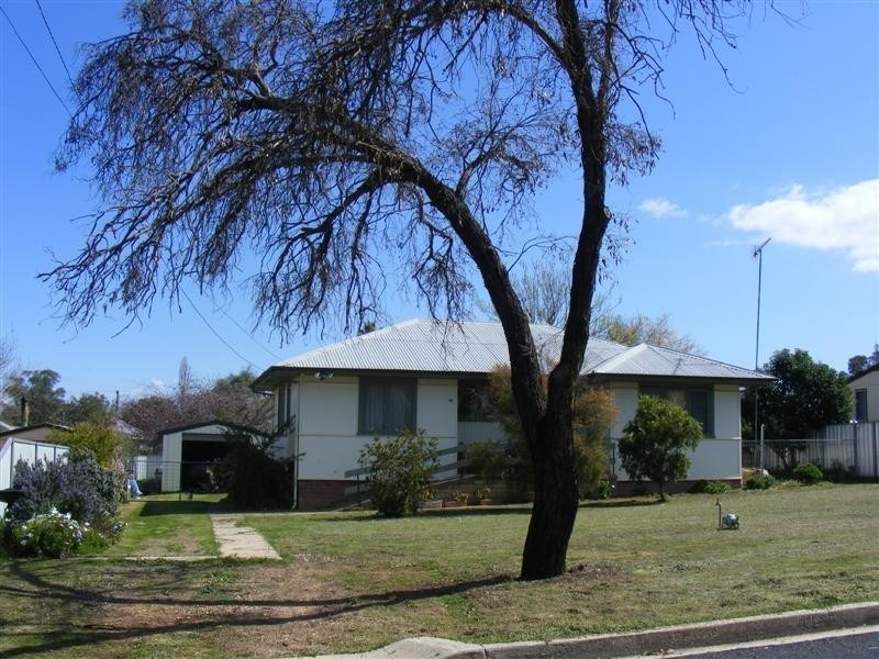 38 Watt Street, Cowra NSW 2794